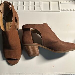 Ladies suede booties